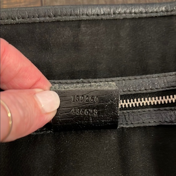 Gucci Black Tote with Signature Stripes - Picture 3 of 10